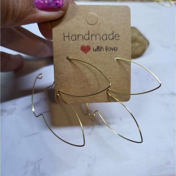 Handmade gold plated wire butterfly medium size earrings - Picture 4 of 5